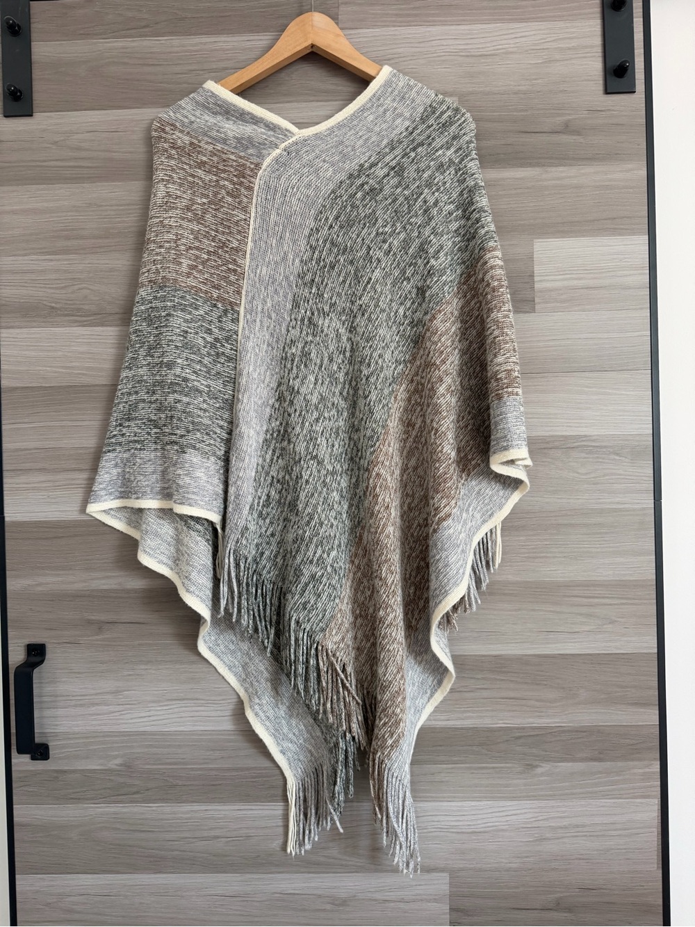 Guilty Couture Women's One Size Color Block Striped Knit
Poncho with Fringe - Picture 5 of 5